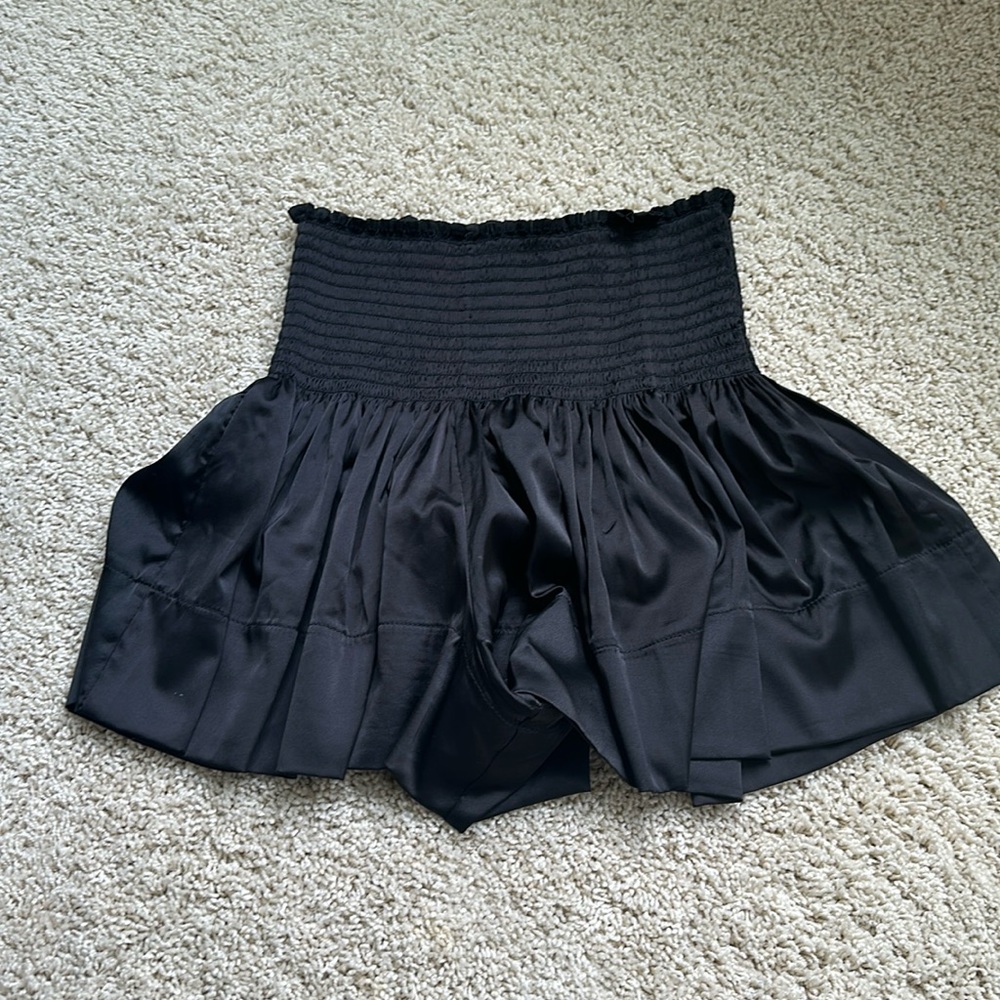 Black skort